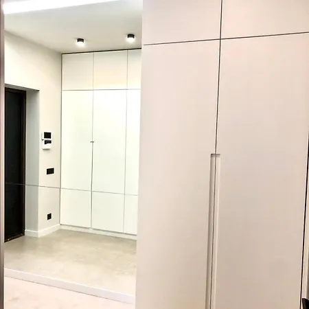 Osapart In A Complex Great Britain