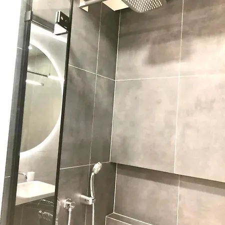 Osapart In A Complex Great Britain