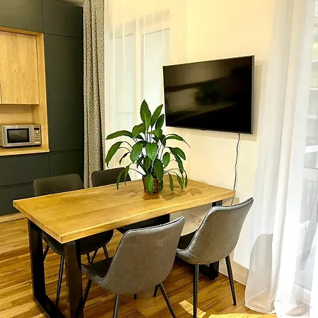 Osapart In A Complex Great Britain Daire *