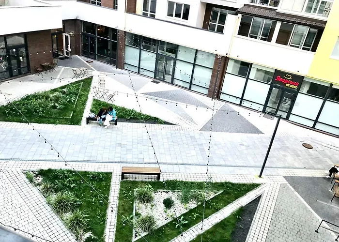 Osapart In A Complex Great Britain