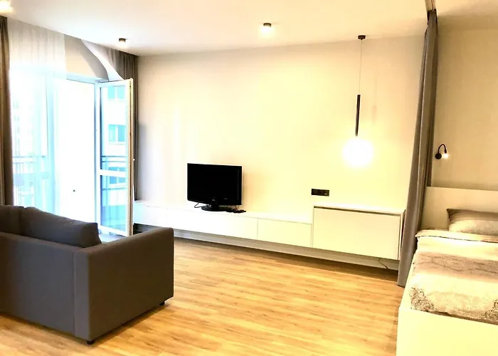 Osapart In A Complex Great Britain *